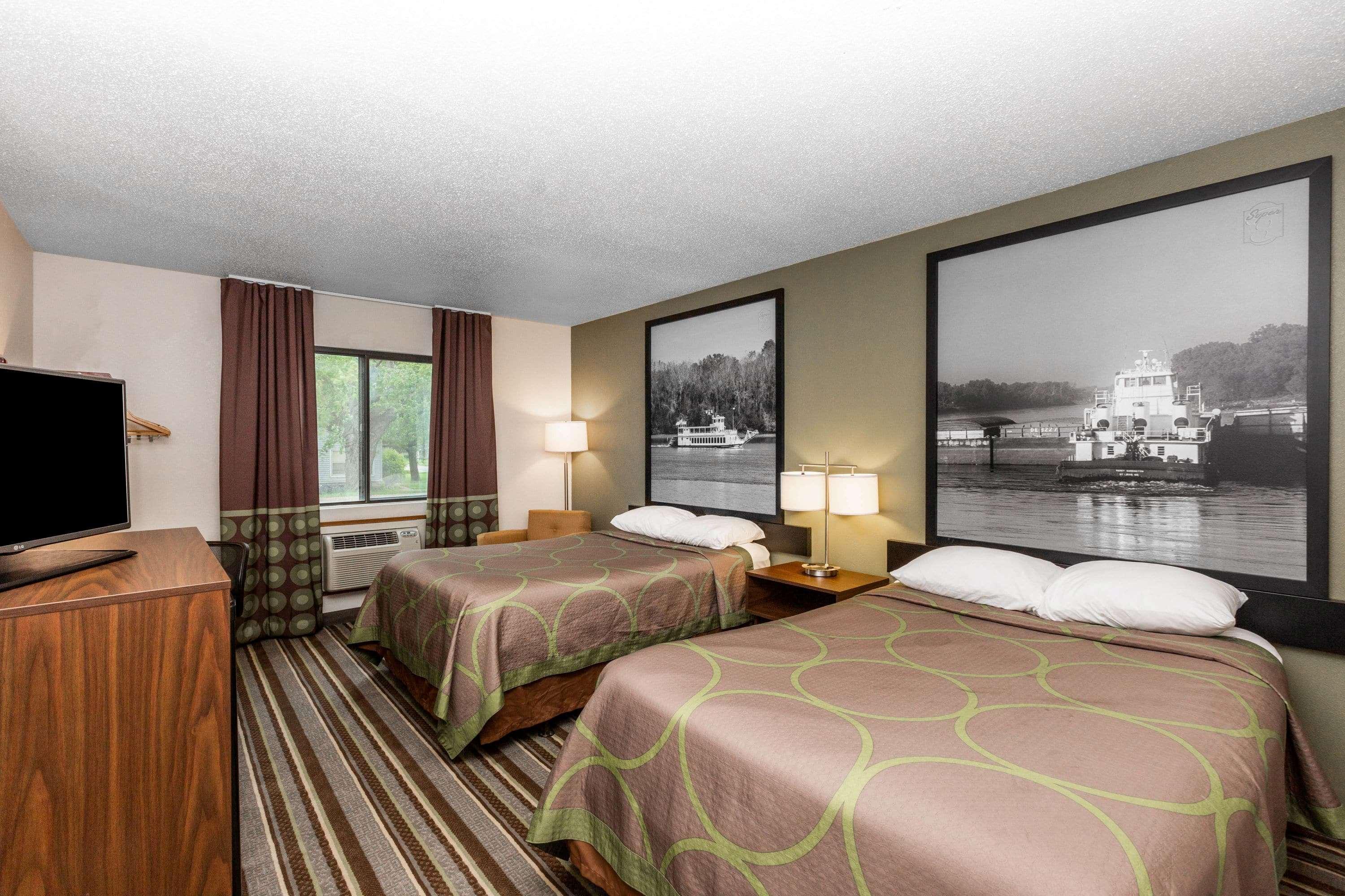 Super 8 By Wyndham Storm Lake Exteriér fotografie